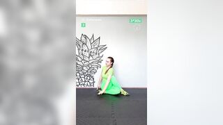 Guys, I have a gift for you!????A full version of stretching lesson for FREE, more in comments⬇️