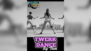 TWERK ???????????? #shorts #musicbox #musicboxbeat #music #dance #twerk #song #shortsfeed #fyp