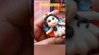 Decorar Porta Gafete yoyo. Pasta flexible o Porcelana Fría. técnica para que no se caiga el diseño.