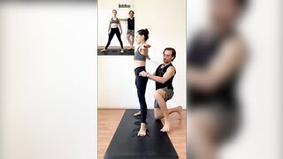 TRIKONASANA alineación, Triángulo en la tradición de Ashtanga Vinyasa Yoga