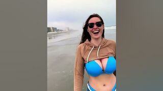 Beach bikini girl ???? | viral scene ????#shorts #viral #trending #bikini #reaction #youtubeshorts