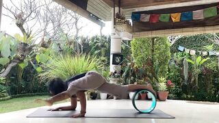 Wheel Yoga | Self Practice | Exploring my upper back and shoulders