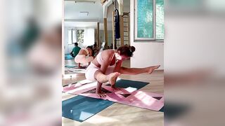Middle Split Yoga Art - Stretching Flexibility