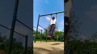 PULL UP HANG #gym #yoga #fitnesslover #viral #trending #video #vlog #life #strength