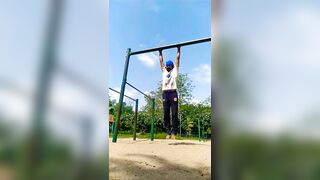 PULL UP HANG #gym #yoga #fitnesslover #viral #trending #video #vlog #life #strength