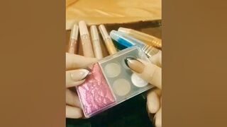 Mini eyeshadow palette and matte lipstick try on haul