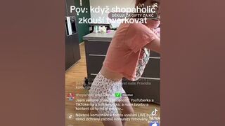 Shopaholicadel twerk