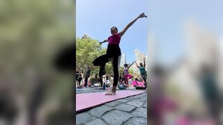 YOGA MASHG’ULOTLARINI BOSHLADIM #Aisha #vlog #yoga #yogalife #nyc #shanti #omshanti #uzbechka #sport