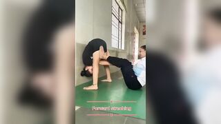 forward stretching.. #viral #stretching #trending #ytshorts