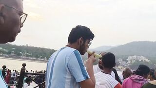 Rishikesh - City of Yoga | Parmarth Niketan | Honeymoon Vlog | Back to DL |