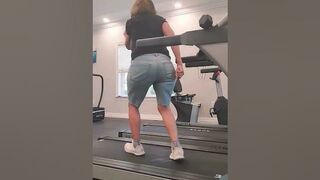 #Shorts || Treadmill Dancercise Total Body Workout #Stretching #CrissCrossing #Stepping #Cardio