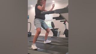 #Shorts || Treadmill Dancercise Physical Exercise Stretching #Warmup #Shakes #Movements #Cardio