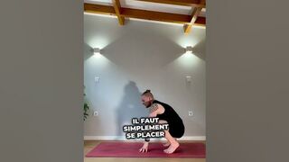 Posture du corbeau a une jambe #yoga #vinyasa #sachayoga