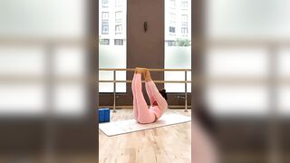 Compass pose Yoga Stretch - Forward Leg Contortion