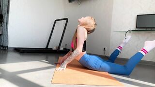 SPLITS AND OVERSPLITS. CONTORTION YOGA. GYMNASTICS FLEX. STRETCHING ROUTINE. FLEXIBLE GIRL