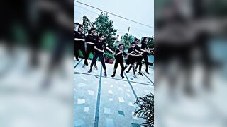 @SBRAJDANCEANDFITNESSFACTORY #dance#dancefitness #yoga #bollywoodworkout #danceworkout#dancecover