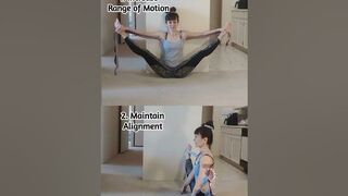 Stretches To Get Flexible Legs! ????????#legflexibility #flexibility #limber #yogagirl #contortionist