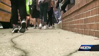 Mayor asking employers to be flexible with schedules as JCPS adopts new start times