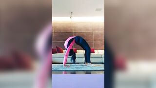 enjoy your body #priyanka #yogawithpriyanka #priyankaarya #yoga