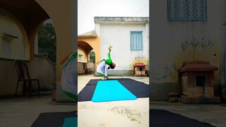 Independence Day Special Yoga Dance | Yoga in Saree | #rhythmicyoga #independenceday #shorts