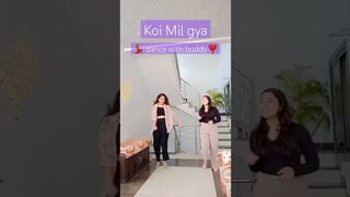 Koi Mil gya ????❣️#dance #dancevideo #yoga #koimilgaya #yogini #yogaeverydamnday #shortsvideo #shorts