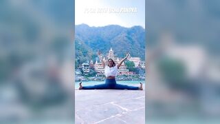 Yoga Asana at ganga kinare | Rishikesh #yogaurmi #yoga #yogabody #yogawithurmipandya #fitness