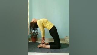 ustrasana???? #yoga #befit #practice #trending #trend #ytshorts #viral #new #shorts #short #krishna