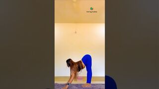 Standing yoga stretching #yogapose #yogaurmi #yoga #yogawithurmipandya #yogaasana #urmiyogaacademy