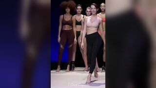 SLOMO - LIGHTING COLORS Lingerie Show Pt1 – Salon International De La Lingerie 2023 – Paris Lingerie