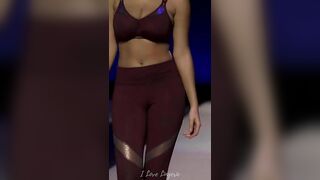 SLOMO - LIGHTING COLORS Lingerie Show Pt1 – Salon International De La Lingerie 2023 – Paris Lingerie