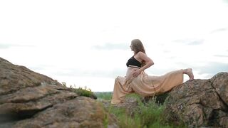 Super Flexible Pregnant Mom - Maternity Shoot | Pregnancy Video Shoot Ideas