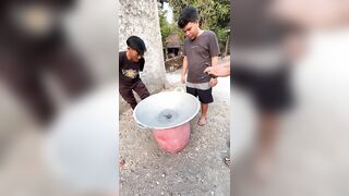 Adu Beyblade Yoga Gembul VS Dwek #beyblade #permainan #permainan #permainananak ##shorts