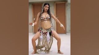 Cover dance by #kaavaalaa #trending #bikinis