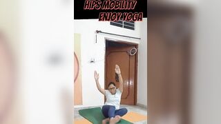 hip mobility exercises ????hip mobility????tight hips mobility@yestoeyoga369 #yoga #fitness