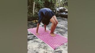 rinita r yoga????‍♀️????‍♀️????‍♀️#yoga #youtubeshorts #likeandsubscribe #terndingshorts ????????????????????????????