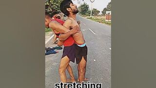 Stretching ????‍♂️????✅ #youtubeshorts #youtube #running #exercise #edit