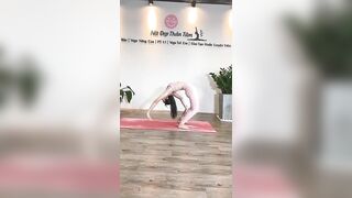 Ngả sau nâng cao | Hye Yoga #shorts