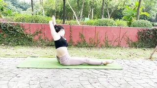 Morning Yoga: 3 Advanced Leg Strengthening Exercises for Healthy Legs | Daily Routine