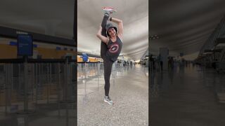 ✈️ #stretching #airport #workout #dance