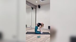 Стретчинг после тренировки спины ????????‍♀️ #stretching #workout #растяжка #тренировка